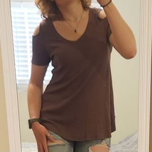Ribbed Cold Shoulder Top